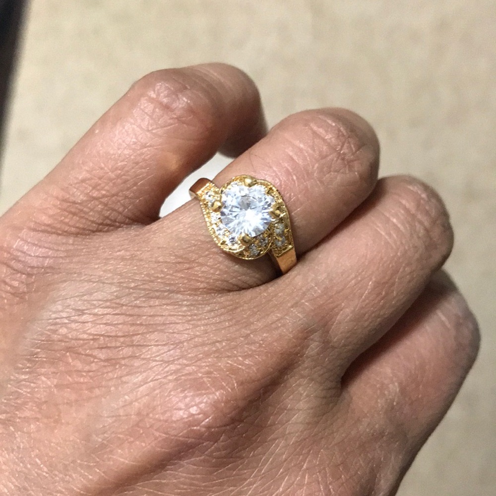 “Diamonique” ring! - Picture 4 of 4